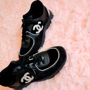 Chanel CC low-top sneaker